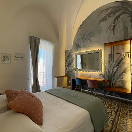 Palazzo Flora Bed & Breakfast *