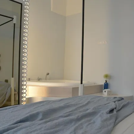 Palazzo Flora Bed & Breakfast *