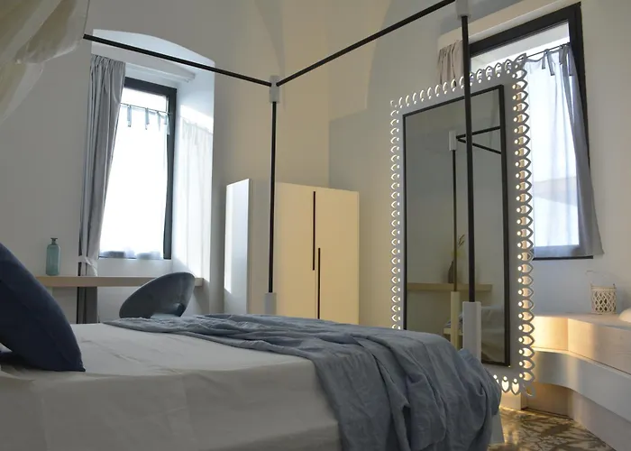 Palazzo Flora * Collepasso