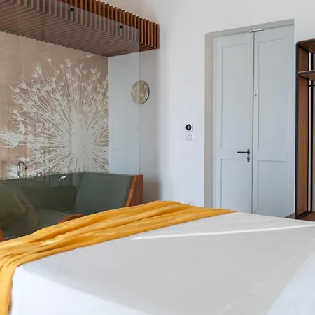 Bed & Breakfast Palazzo Flora Collepasso